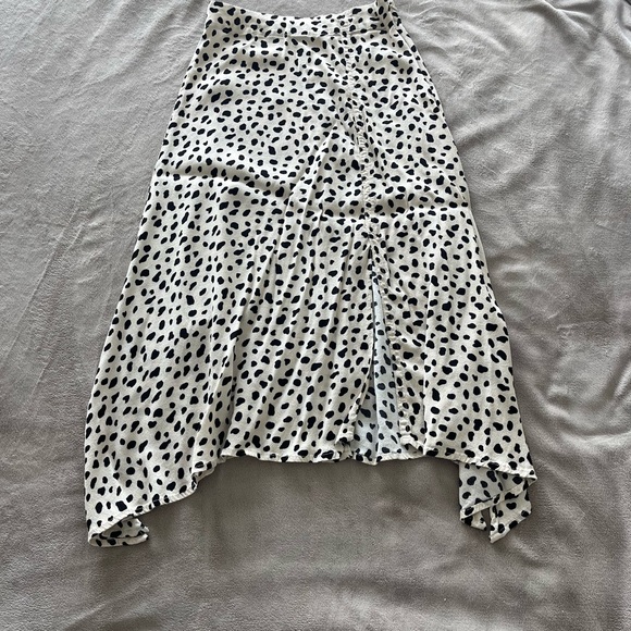 Lulus asymmetrical ivory black pattern midi skirt XS - Picture 2 of 3